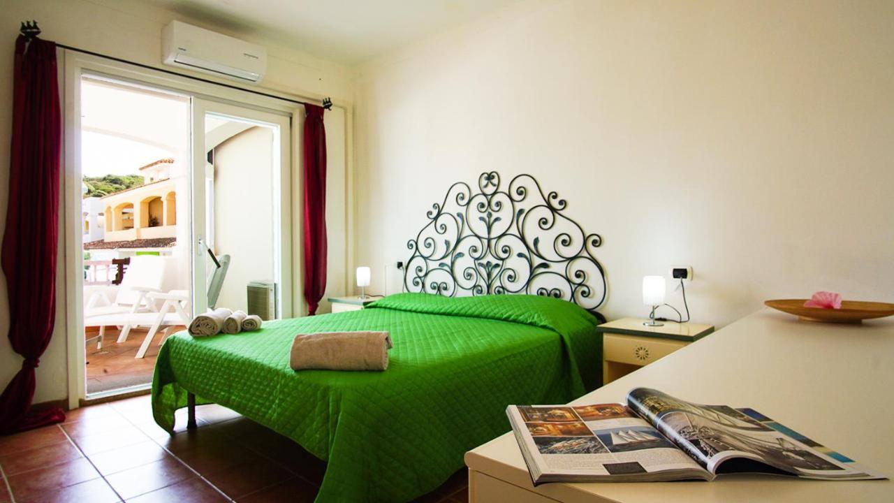Perla Del Porto Apartments Санта-Тереза-Галлура Экстерьер фото